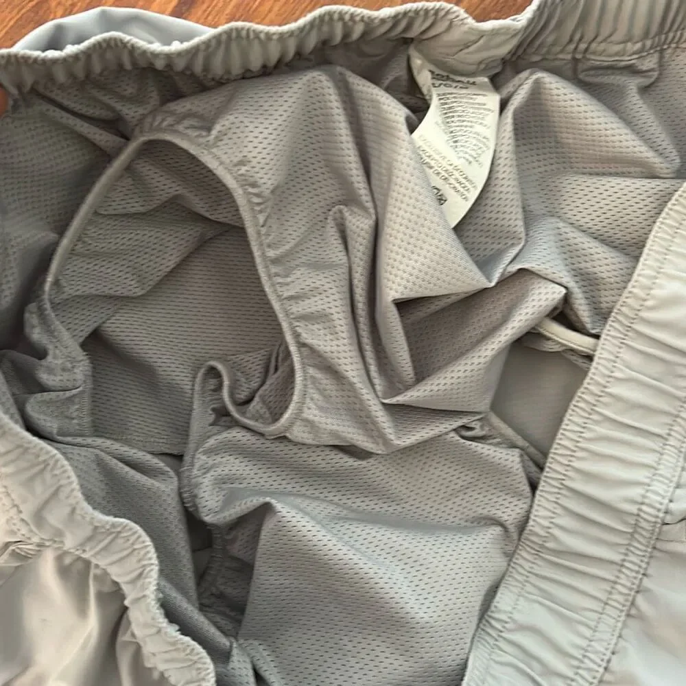 NWOT Reebok men's gray volley swim shorts quick dry size L